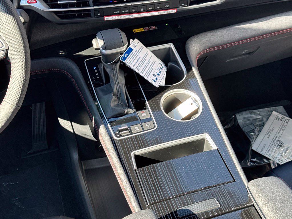 New 2026 Toyota Sienna XSE AWD/4WD image 20