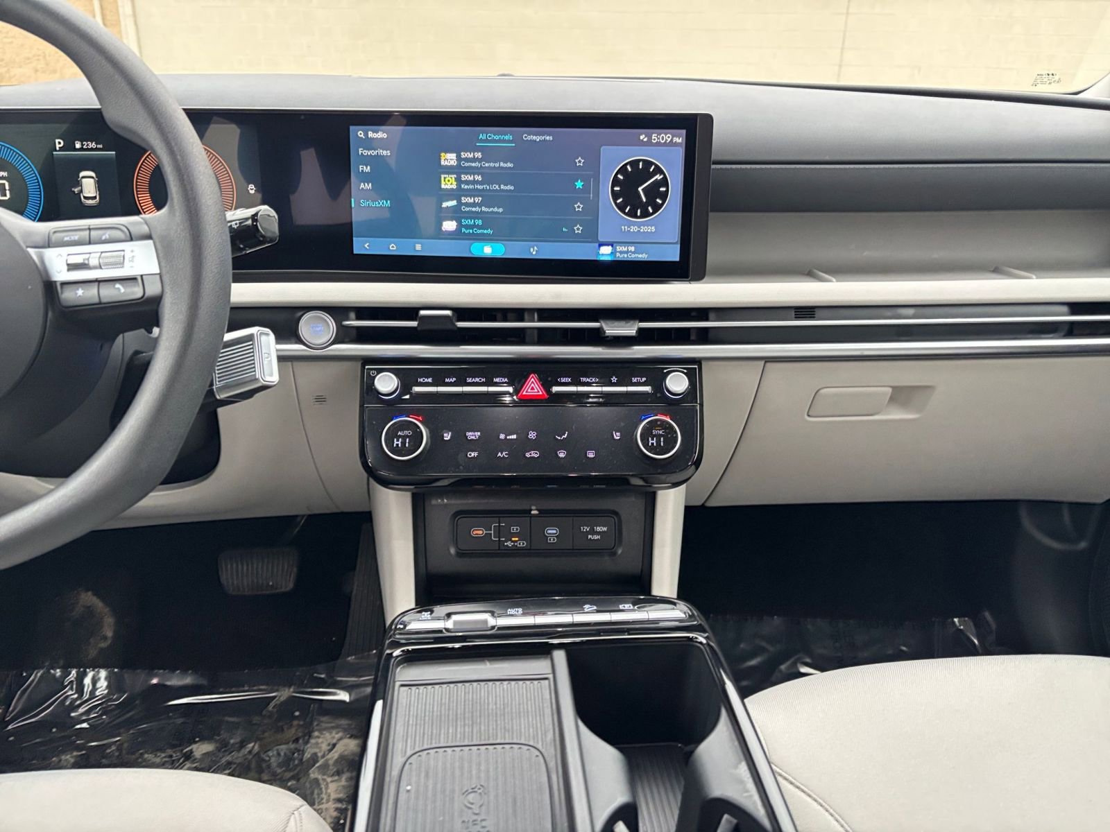 Used 2025 Hyundai Tucson Blue image 18