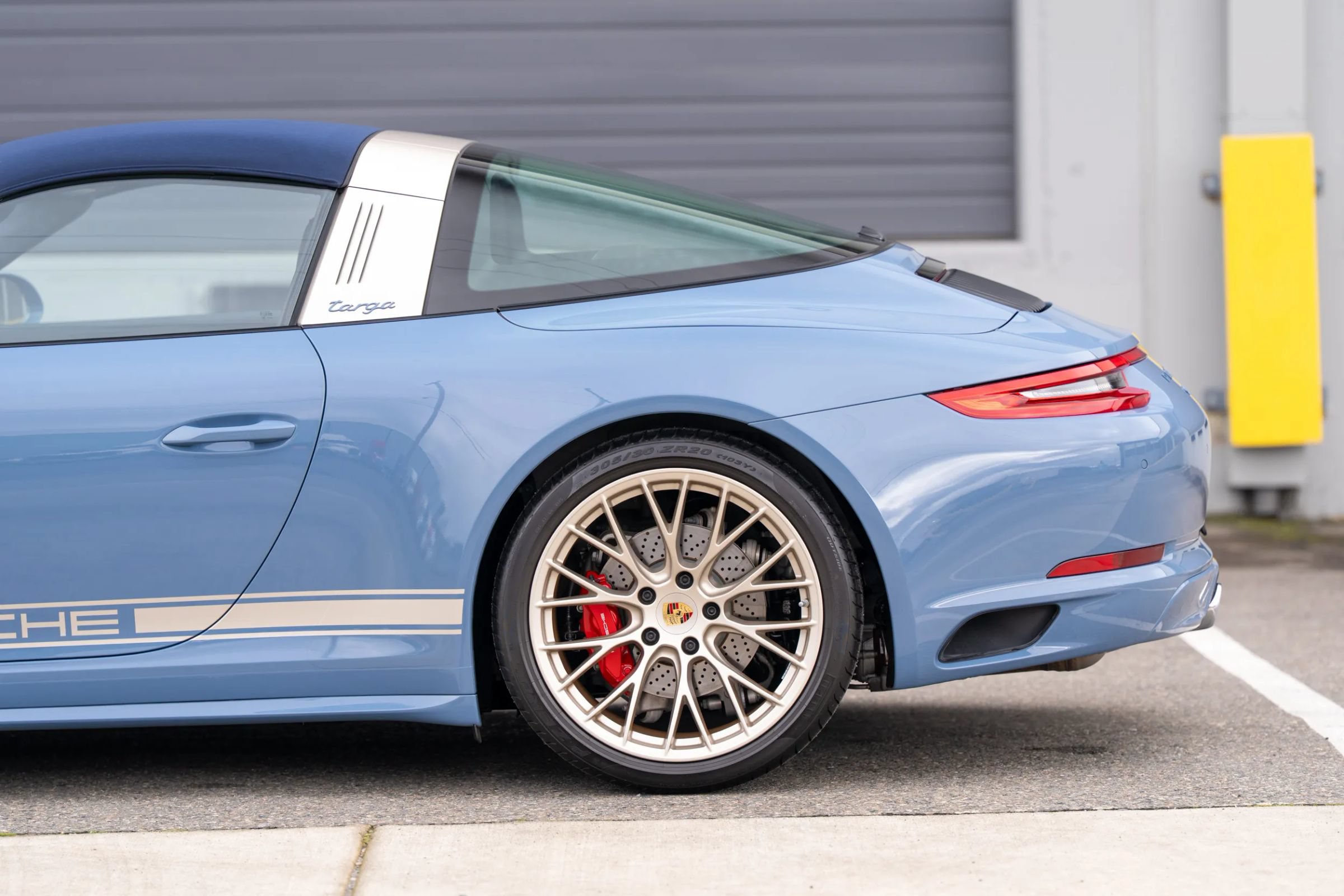 Used 2017 Porsche 911 Targa 4S AWD/4WD image 90