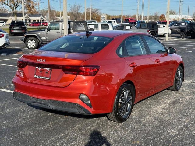 Used 2023 Kia Forte LXS w/ LXS Technology Package image 3