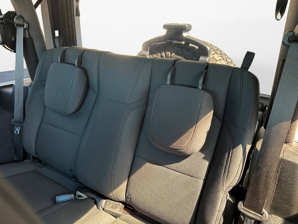 Used 2020 Jeep Wrangler Sport image 16