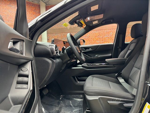 Used 2025 Chevrolet Equinox LT w/ Safety and Technology Package image 21