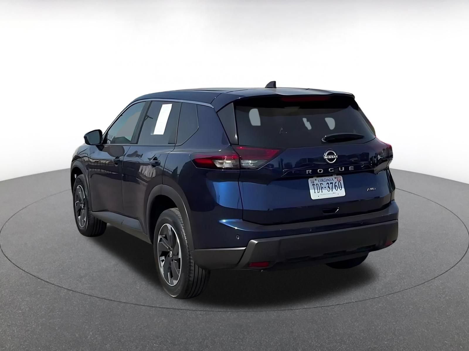 Used 2025 Nissan Rogue SV AWD/4WD image 10