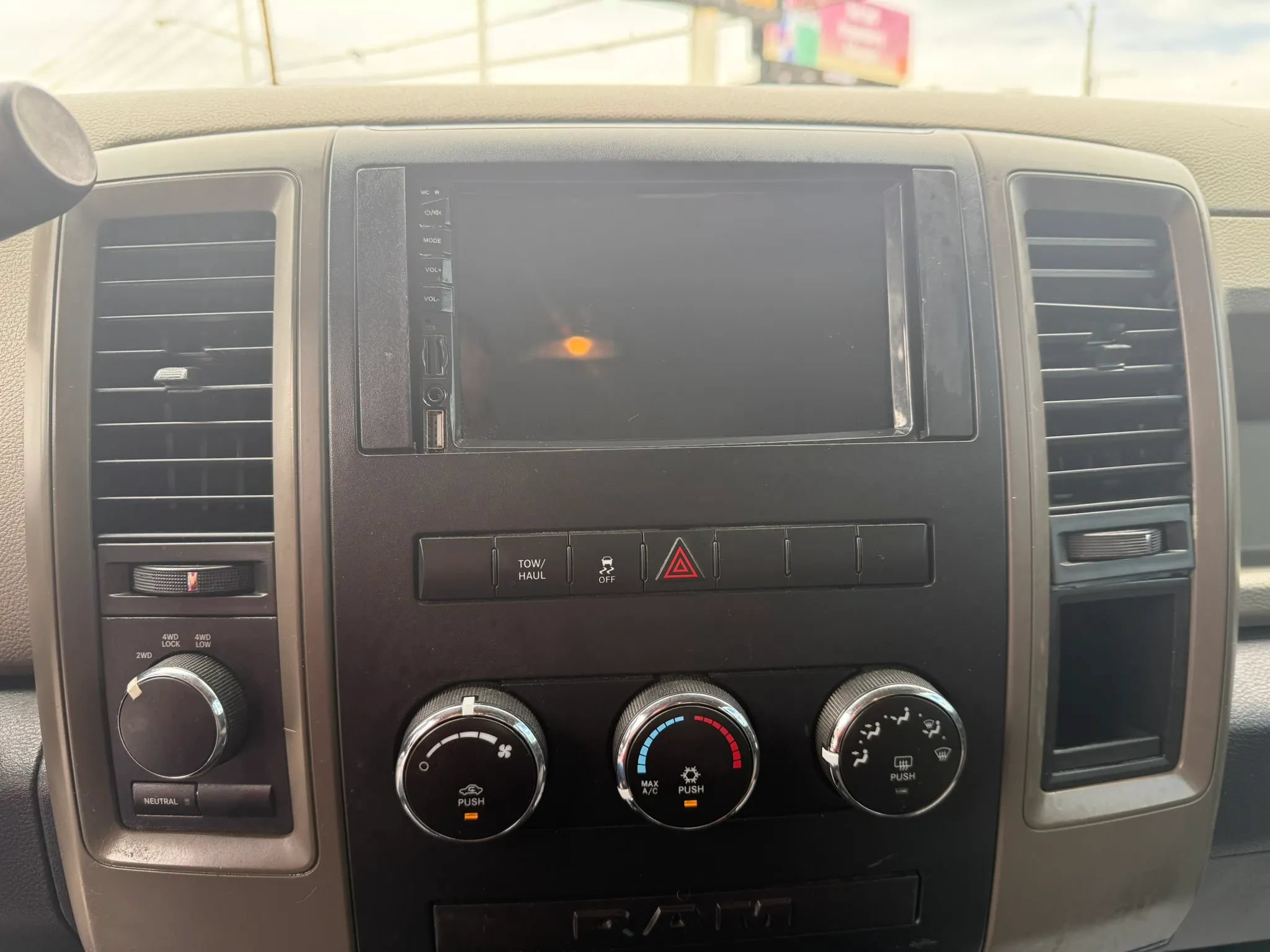 Used 2012 RAM 1500 ST AWD/4WD image 17