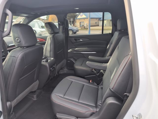 New 2026 Chevrolet Traverse Z71 w/ Enhanced Driving Package image 9