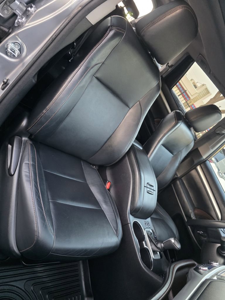 Used 2014 Toyota Highlander XLE AWD/4WD image 21