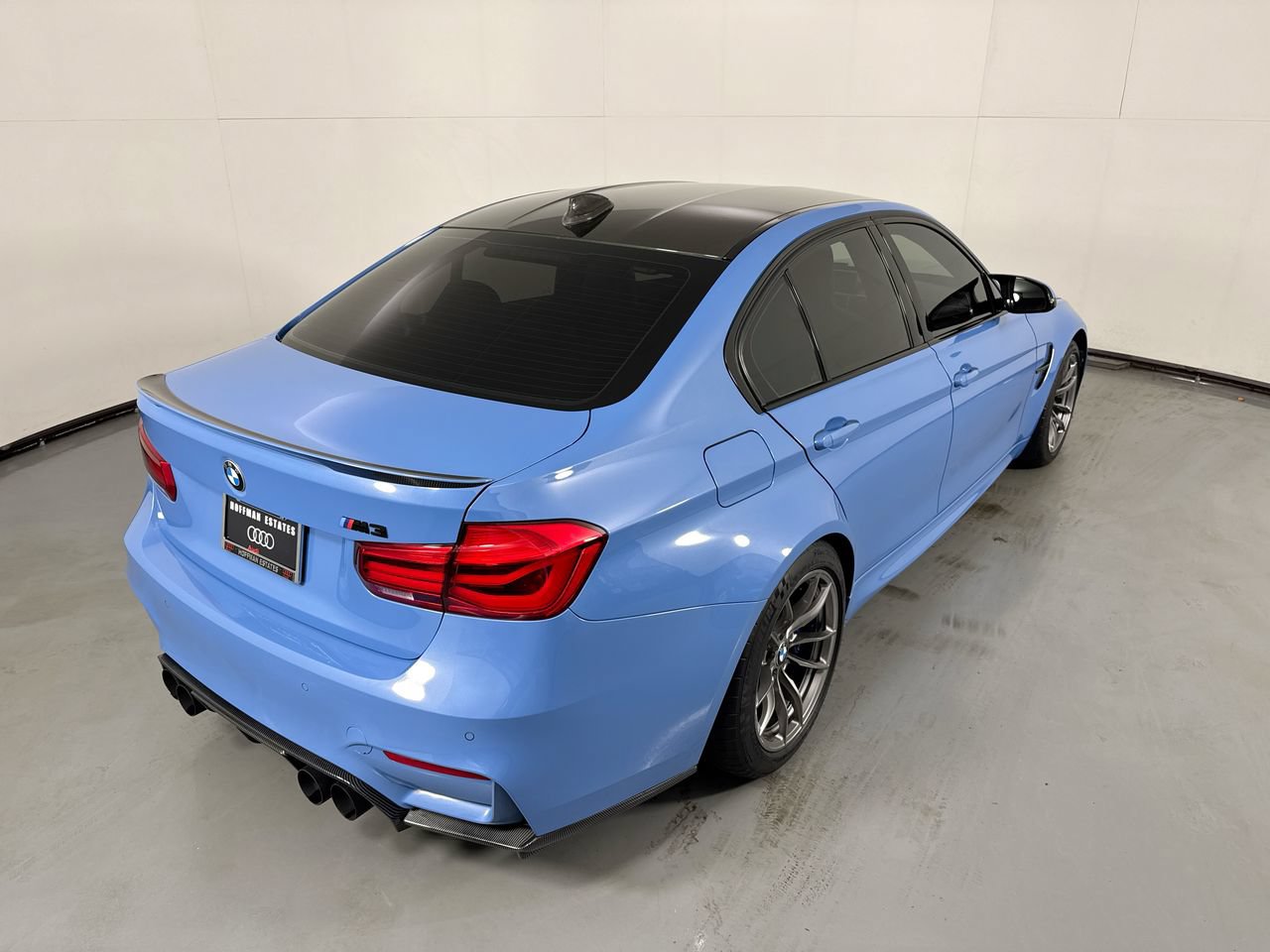 Used 2018 BMW M3 RWD image 33