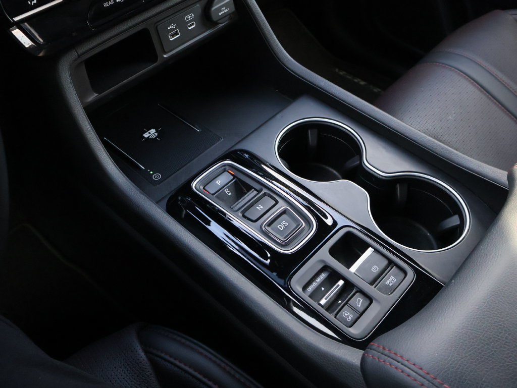 Certified 2025 Honda Pilot Black Edition image 26