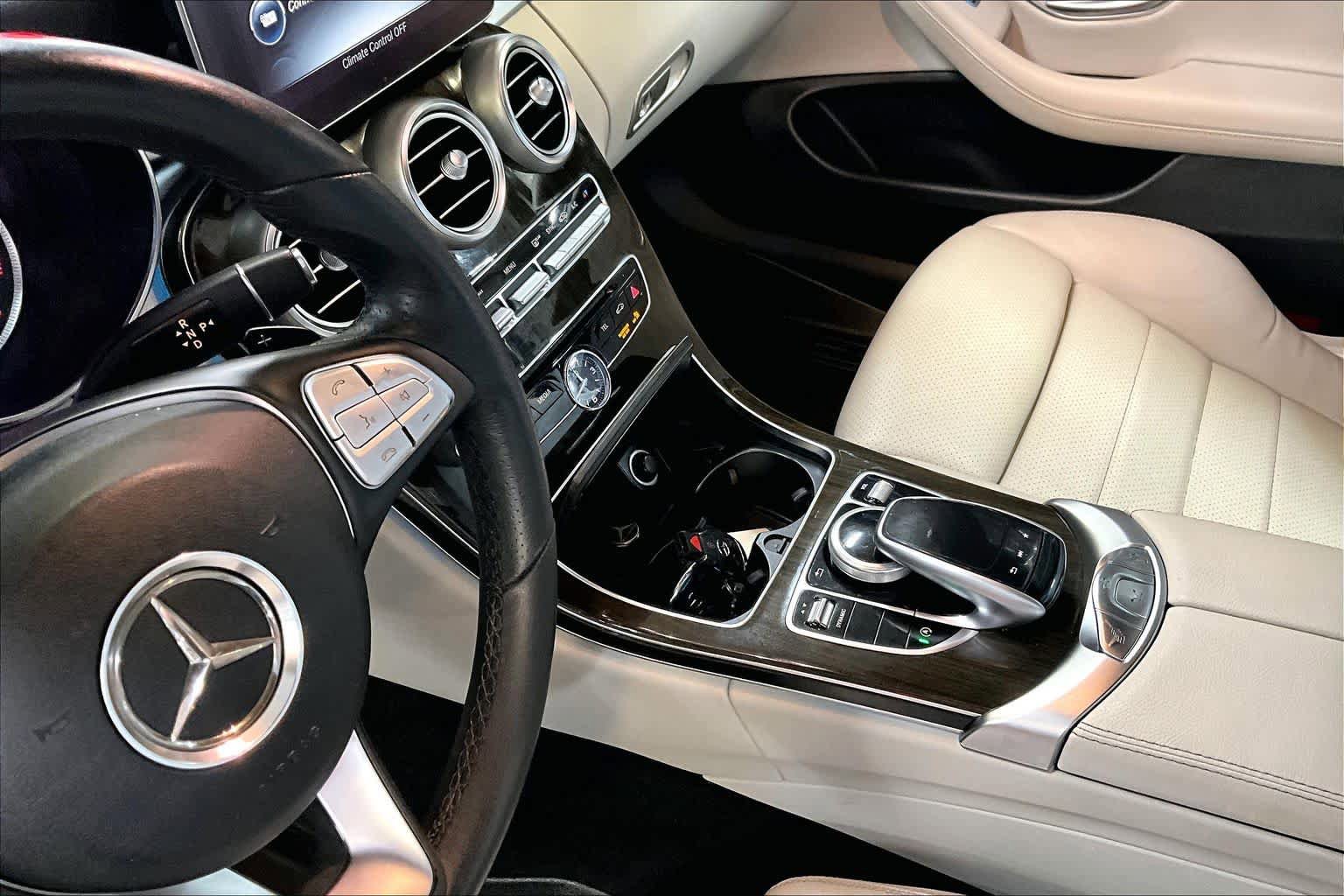 Used 2017 Mercedes-Benz C 300 4MATIC Cabriolet image 15