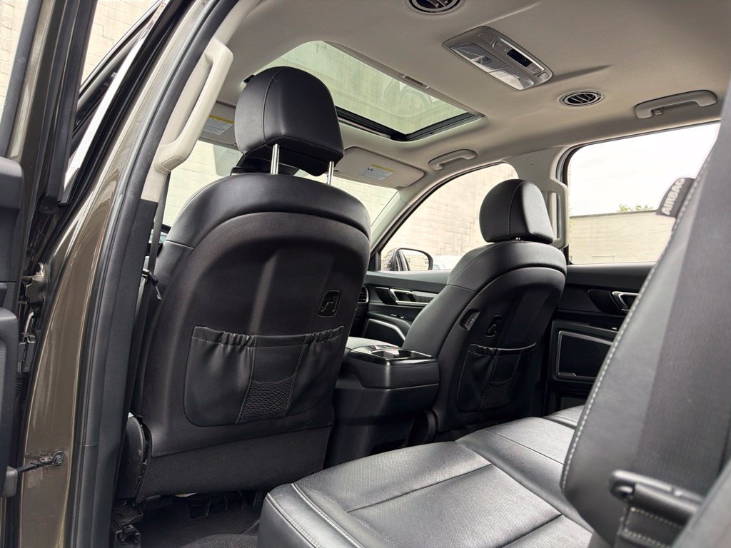 Used 2023 Kia Telluride EX AWD/4WD image 37