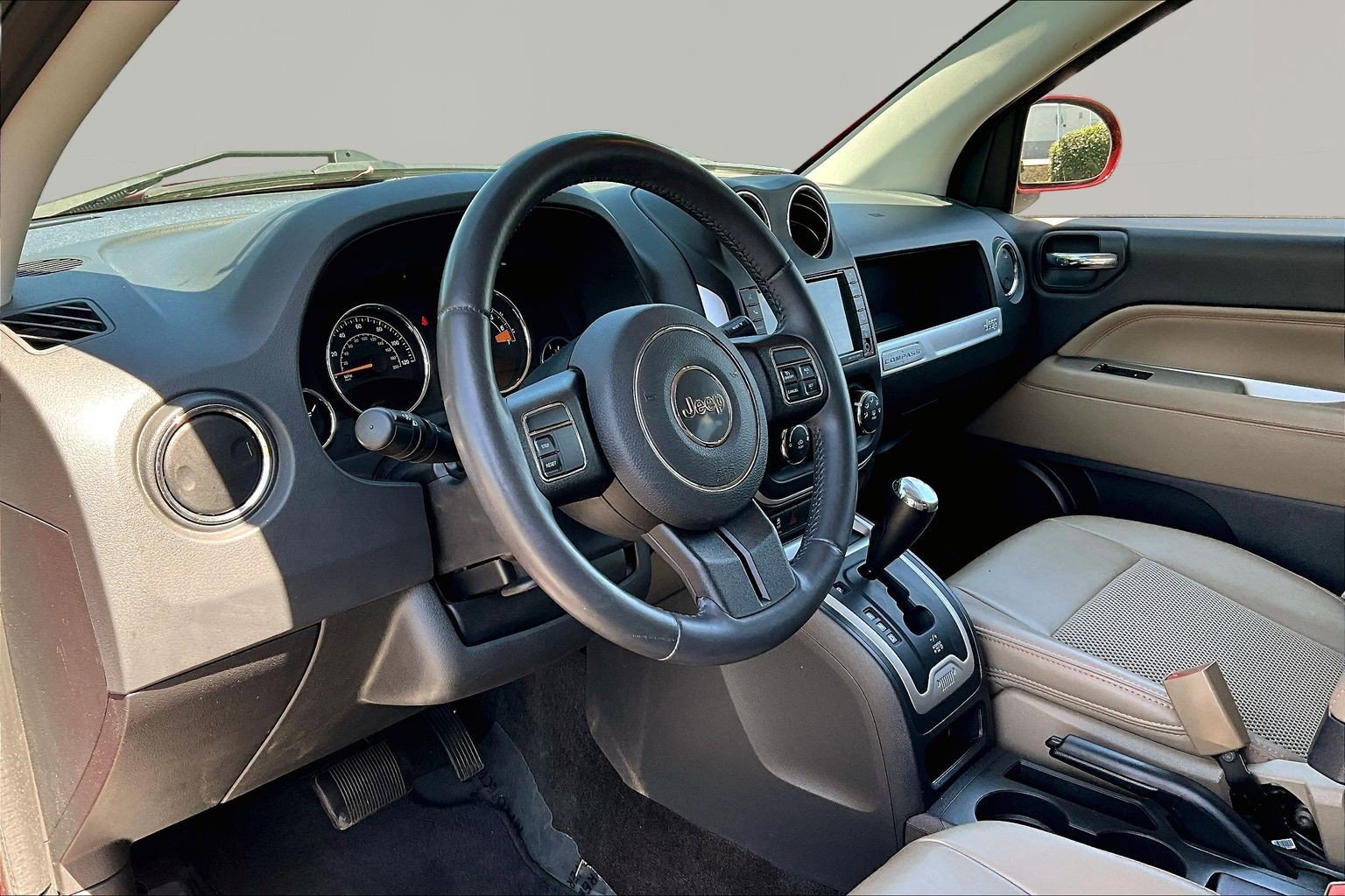 Used 2014 Jeep Compass Latitude w/ Sun/Sound Group AWD/4WD image 16