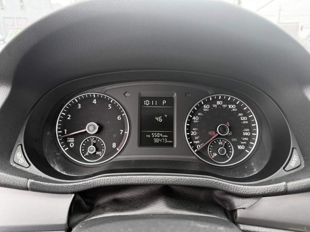 Used 2014 Volkswagen Passat 1.8T S image 11