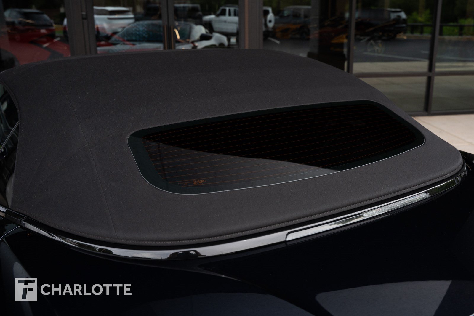 Used 2019 Aston Martin DB11 Volante RWD image 18