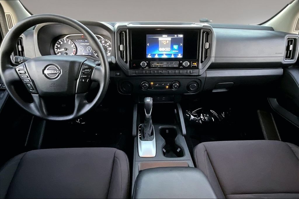 Used 2025 Nissan Frontier S RWD image 8