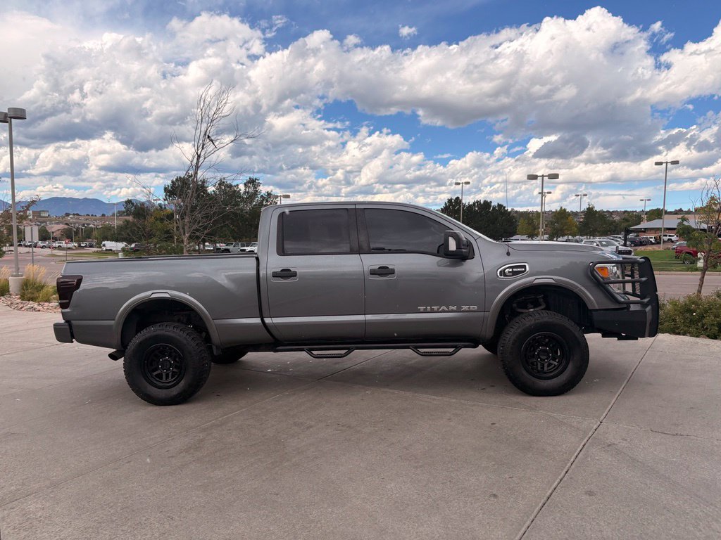Used 2017 Nissan Titan PRO-4X w/ Pro-4x Convenience Package AWD/4WD image 10