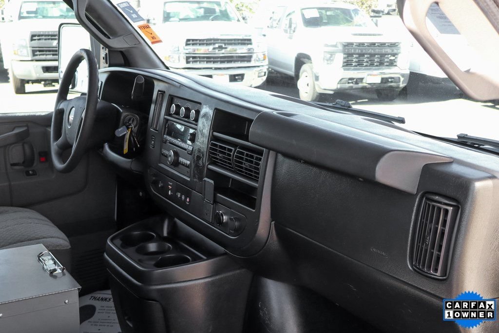Used 2021 GMC Savana 3500 w/ Power Convenience Package RWD image 32