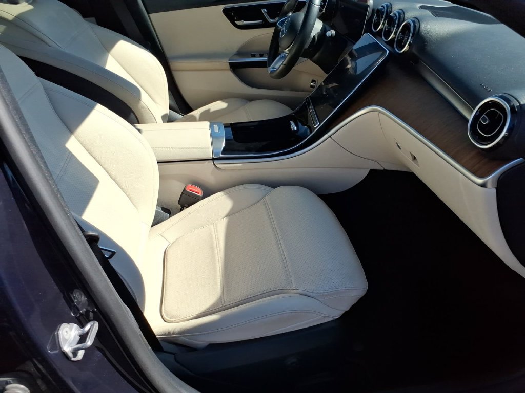 Used 2023 Mercedes-Benz C 300 4MATIC Sedan image 10