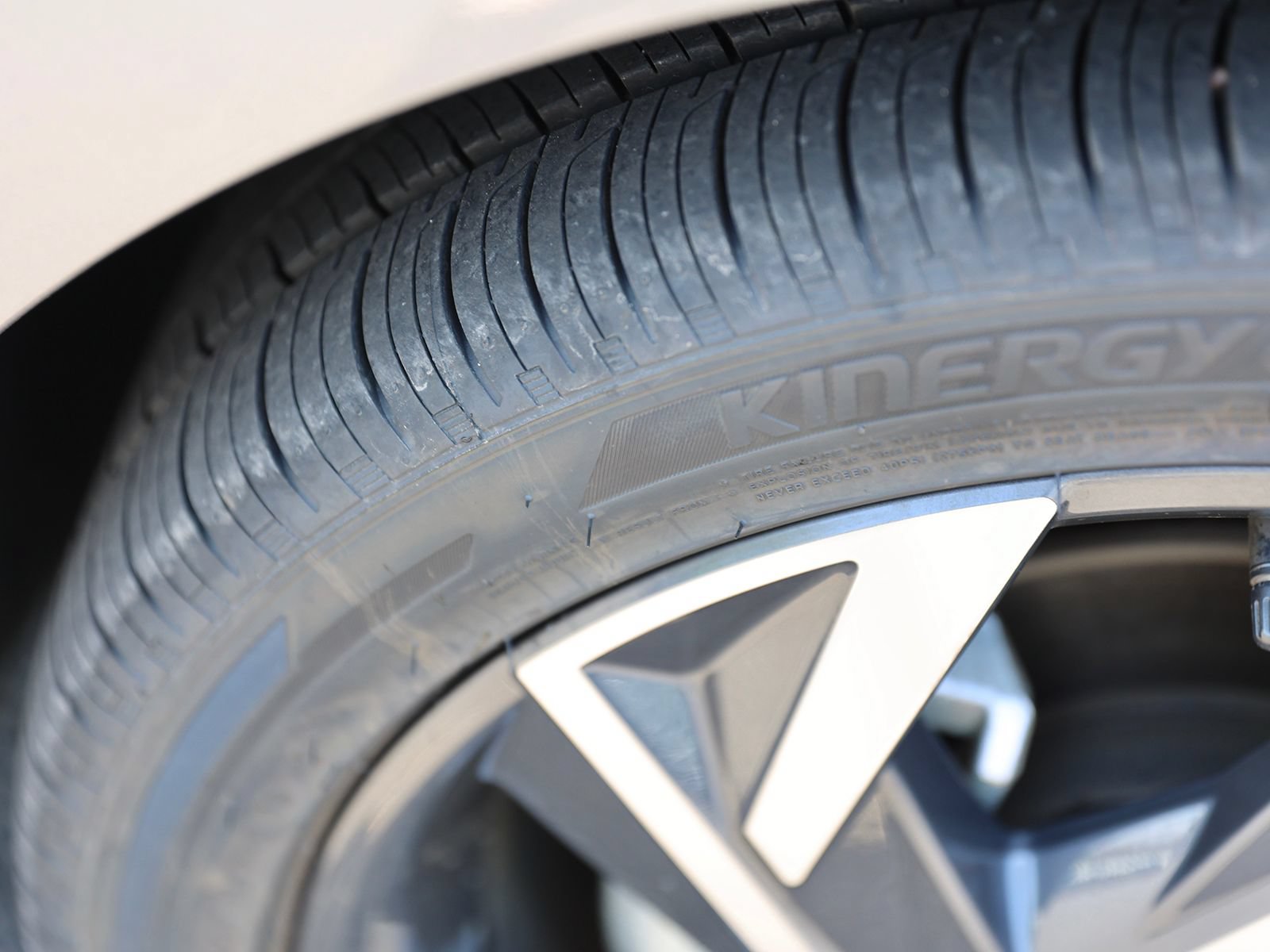 Certified 2025 Hyundai Elantra SEL FWD image 10