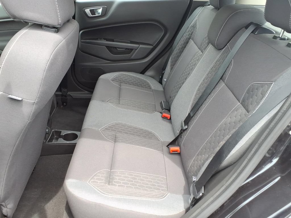 Used 2014 Ford Fiesta SE w/ Equipment Group 201A FWD image 14