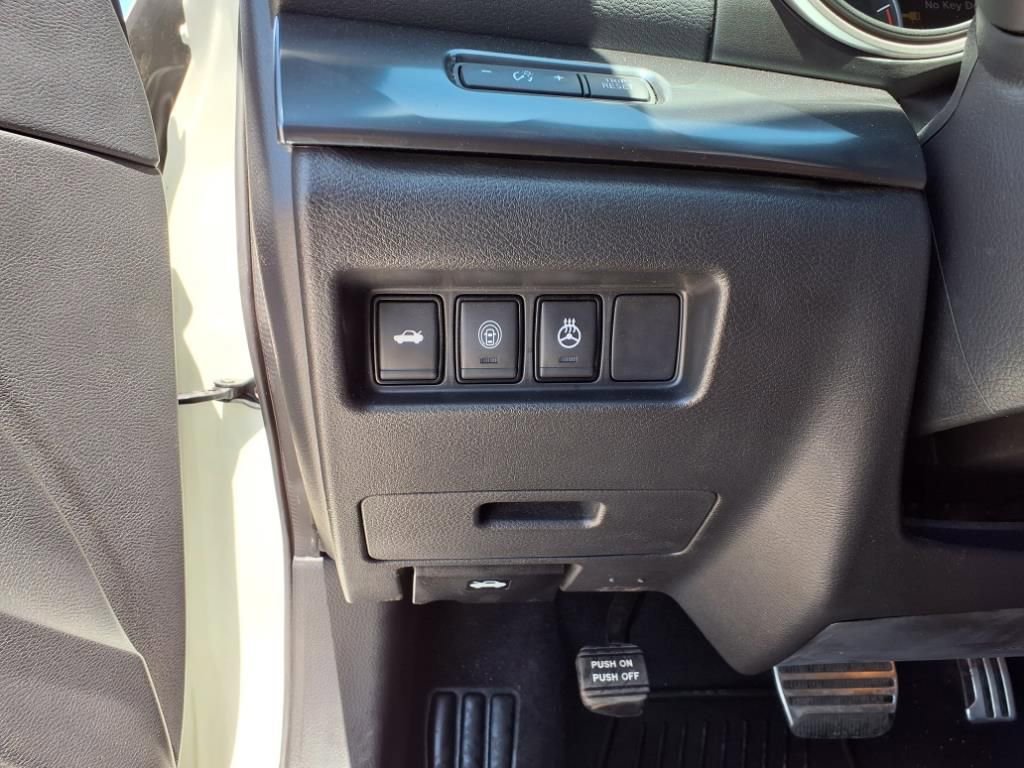 Used 2023 Nissan Maxima SR w/ Sport Mat Group image 23