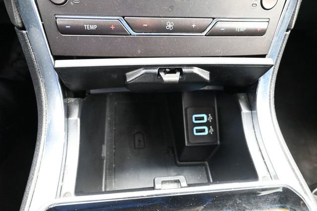 Used 2020 Ford Edge Titanium FWD image 44