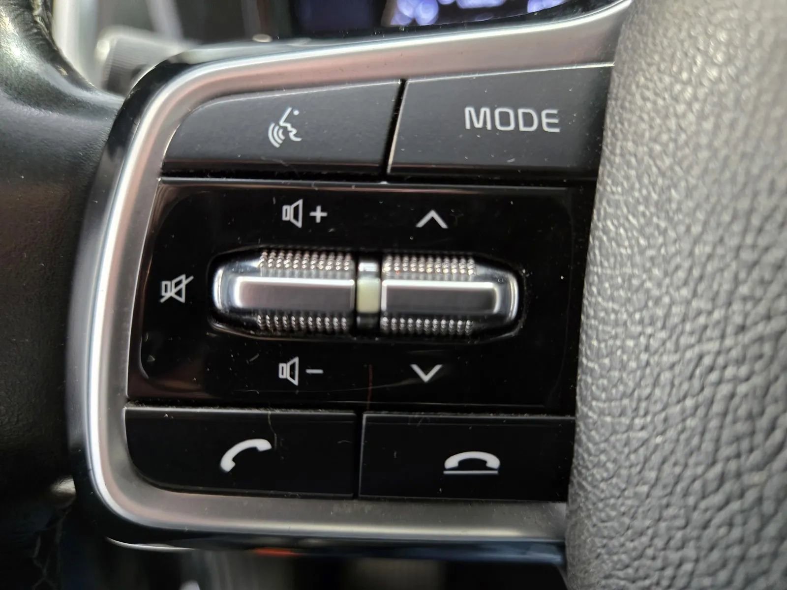 Used 2021 Kia Sorento SX FWD image 18
