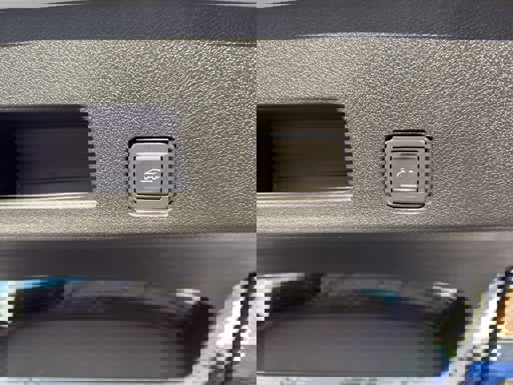 New 2026 Chevrolet Traverse High Country image 23