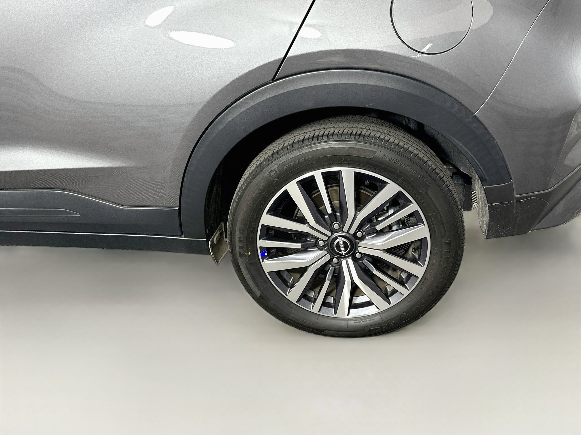 Used 2024 Nissan Kicks SV FWD image 11