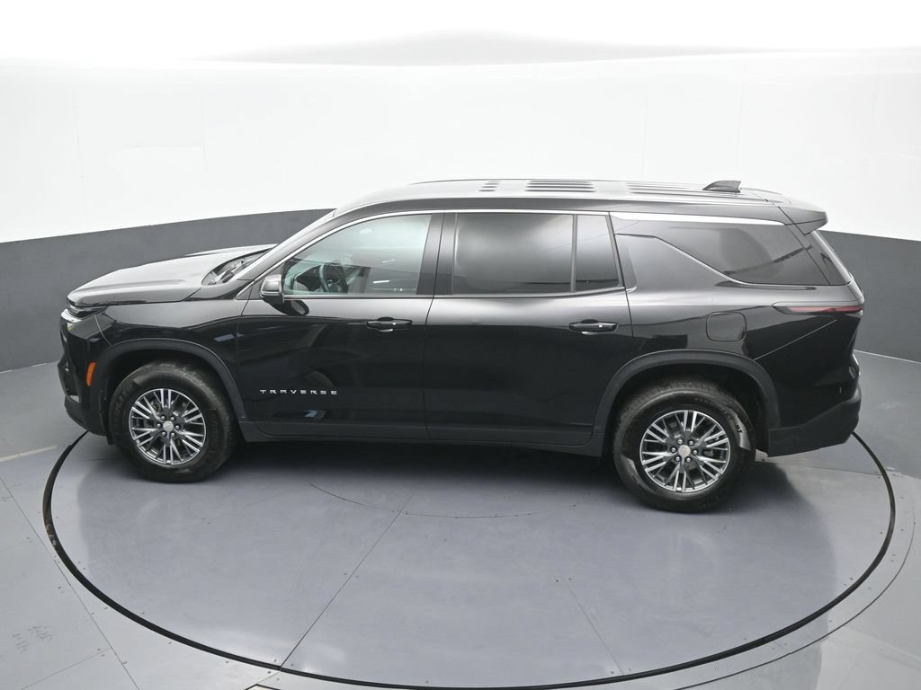 Used 2024 Chevrolet Traverse LS FWD image 57