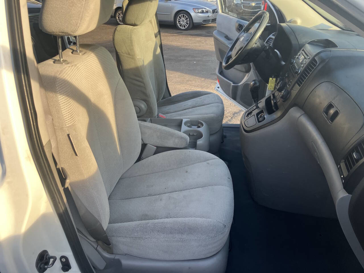 Used 2008 Kia Sedona w/ Convenience Pkg image 27