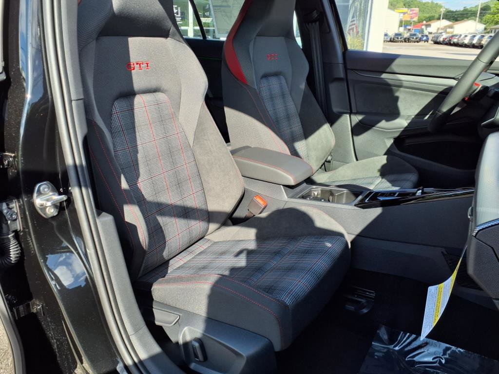 New 2025 Volkswagen GTI S image 4