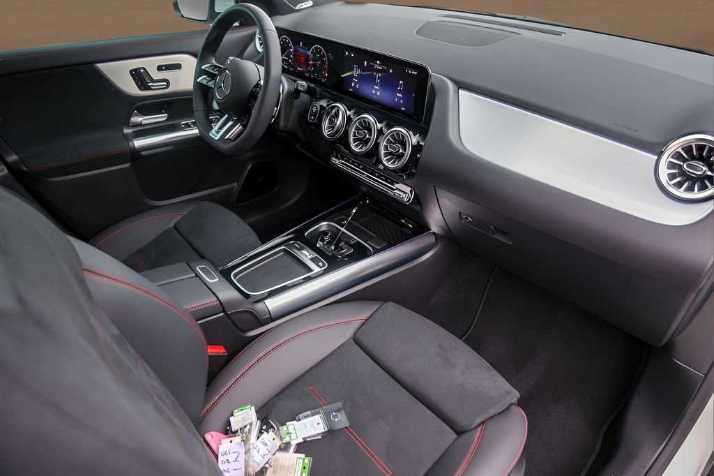 Used 2026 Mercedes-Benz GLA 35 AMG 4MATIC image 29