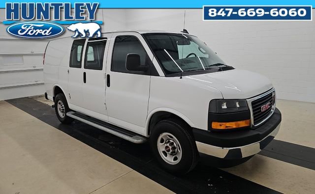 Used 2024 GMC Savana 2500 w/ Driver Convenience Package image 3
