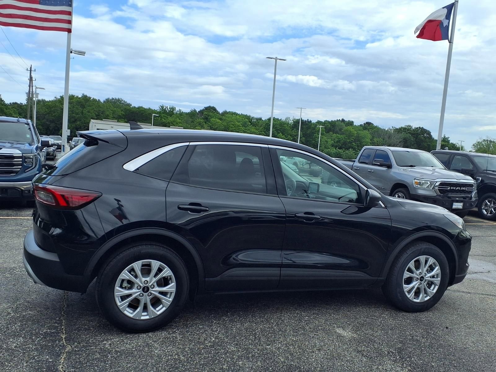 Used 2024 Ford Escape Active FWD image 21
