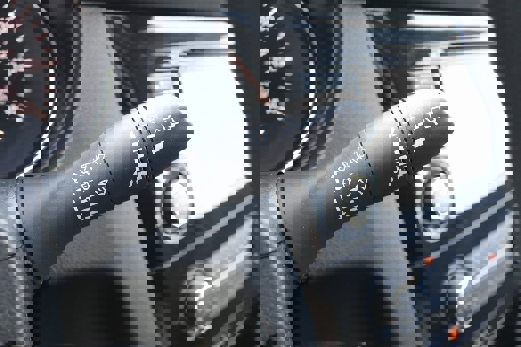 Used 2021 Nissan Rogue Sport S image 22