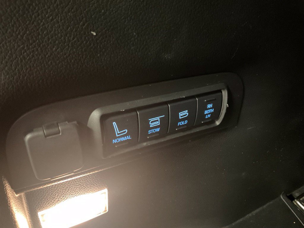Used 2017 Ford Explorer Limited w/ Equipment Group 301A AWD/4WD image 28