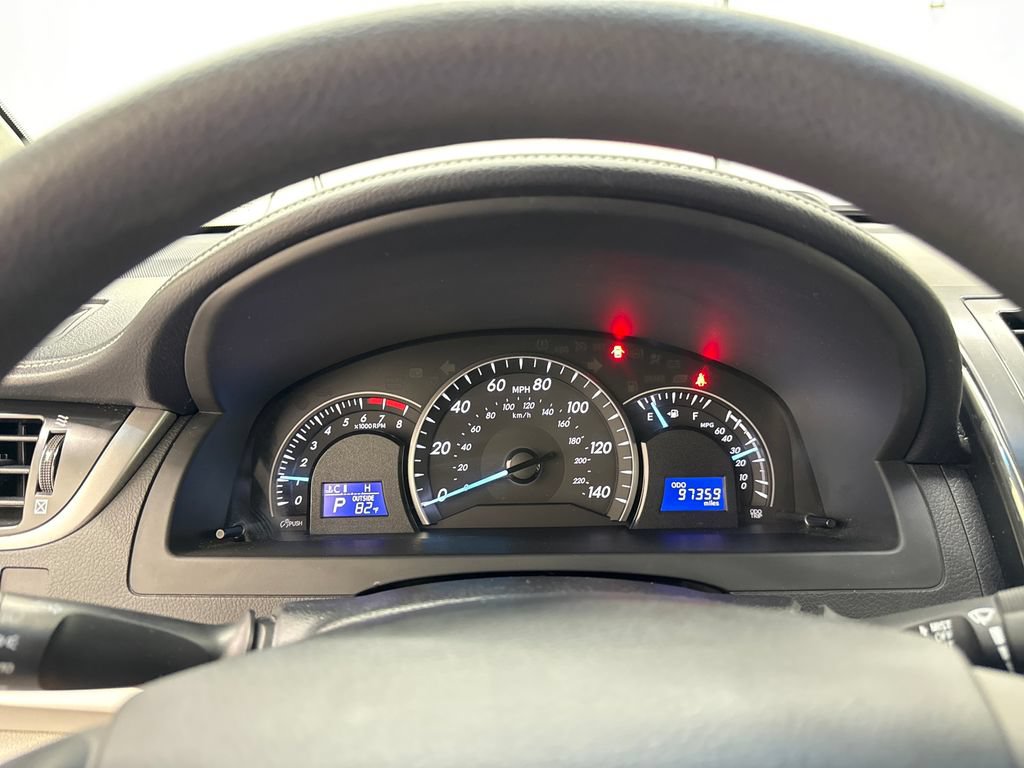 Used 2012 Toyota Camry LE FWD image 16