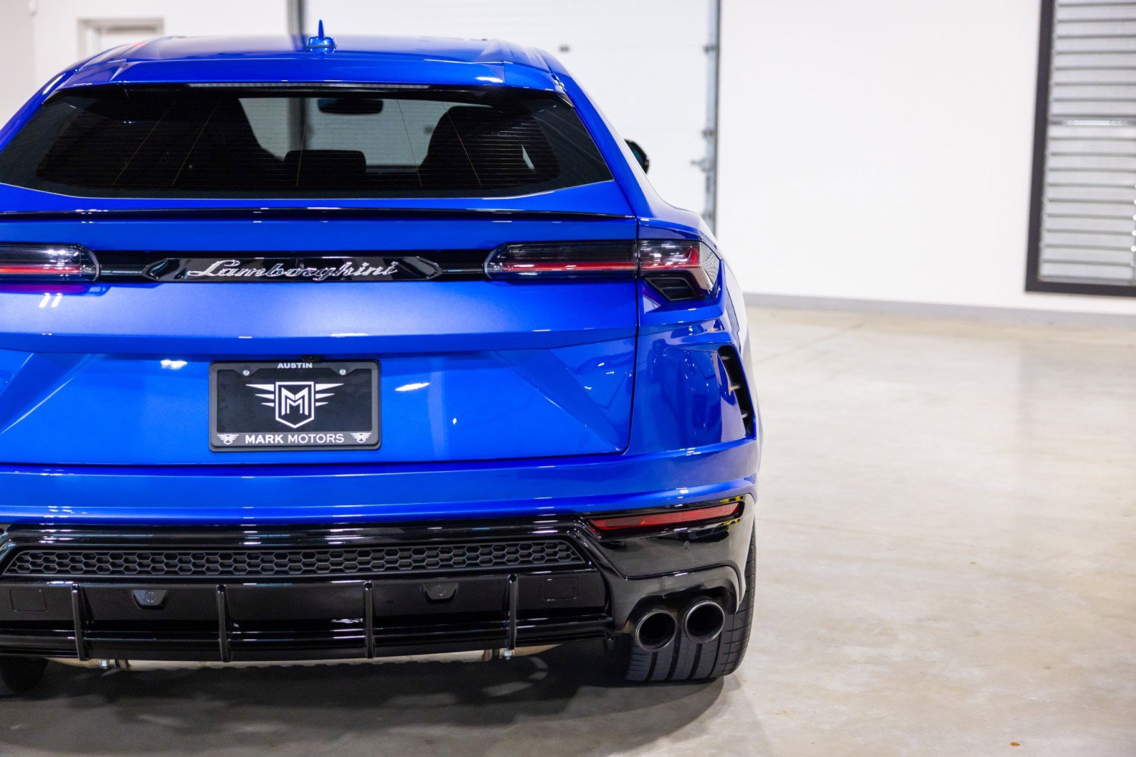 Used 2022 Lamborghini Urus AWD/4WD image 13