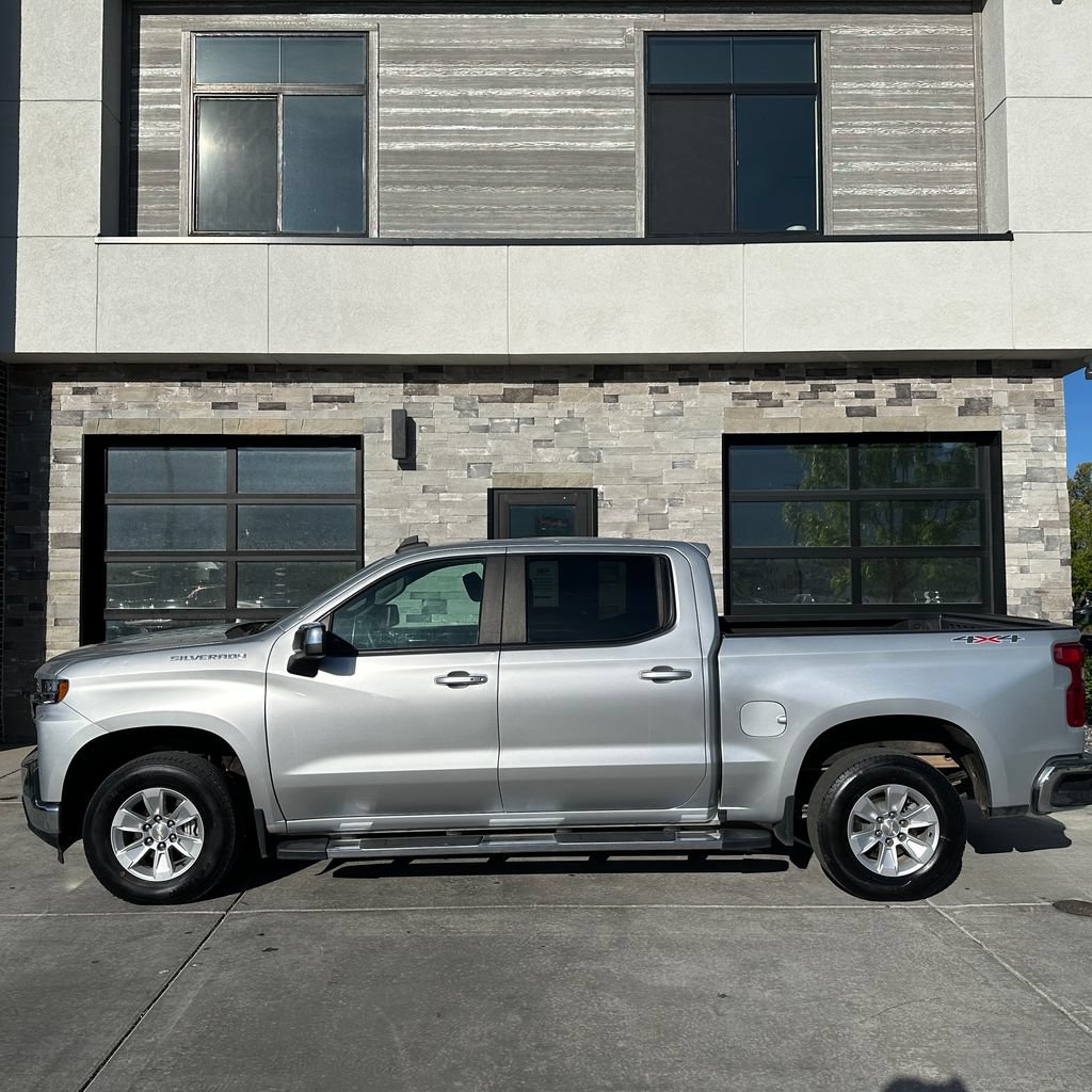 Used 2022 Chevrolet Silverado 1500 LT w/ Bed Protection Package AWD/4WD image 6