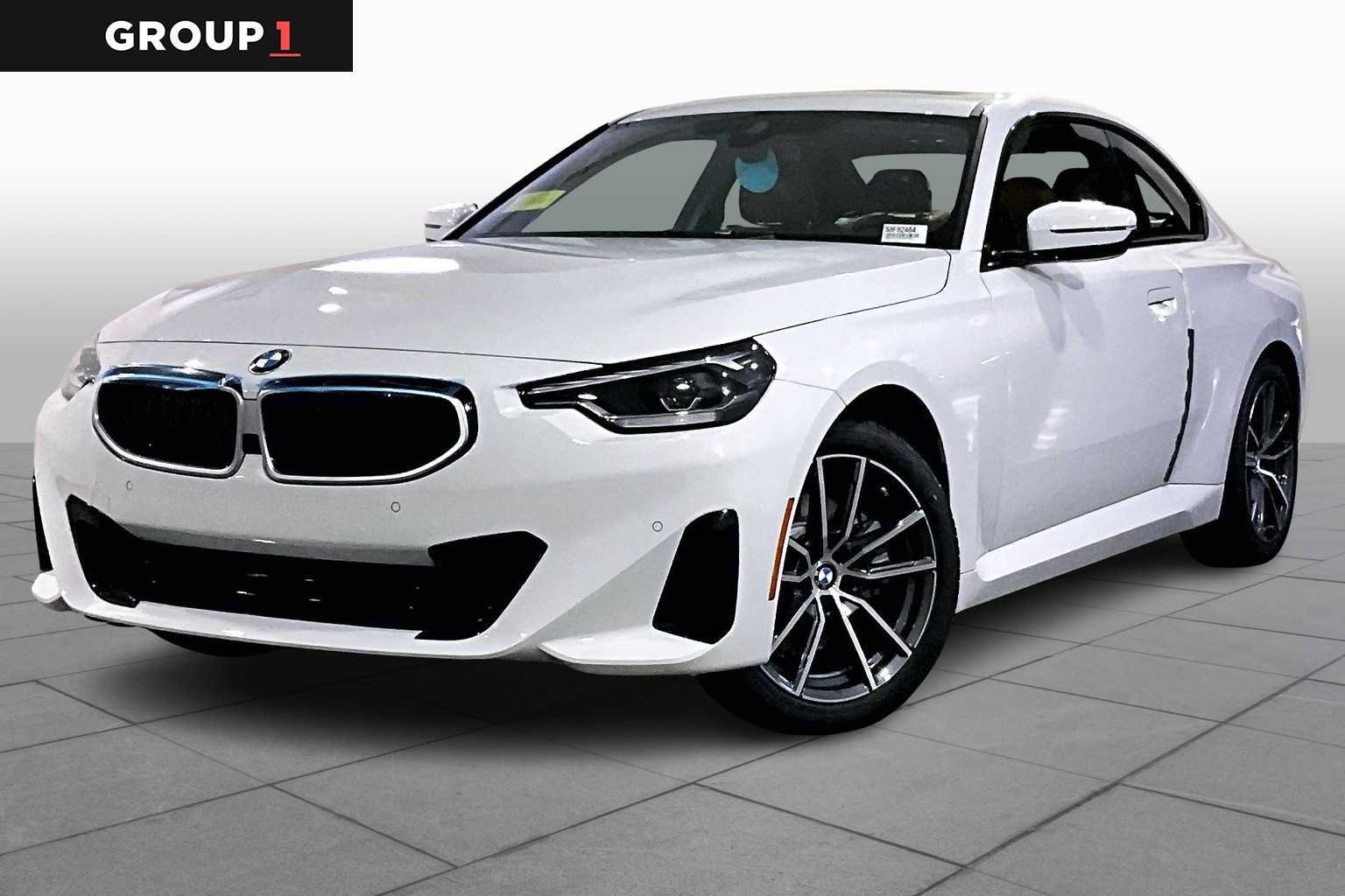 New 2025 BMW 230i xDrive Coupe w/ Convenience Package AWD/4WD image 1