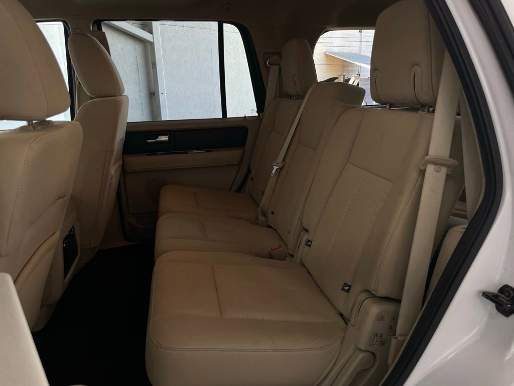 Used 2015 Ford Expedition XL image 16
