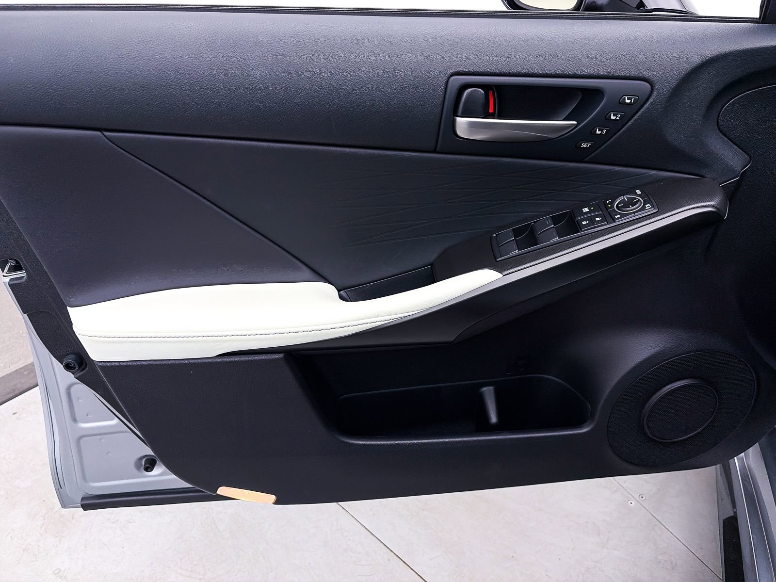 Used 2025 Lexus IS 350 F Sport w/ Navigation Package RWD image 19