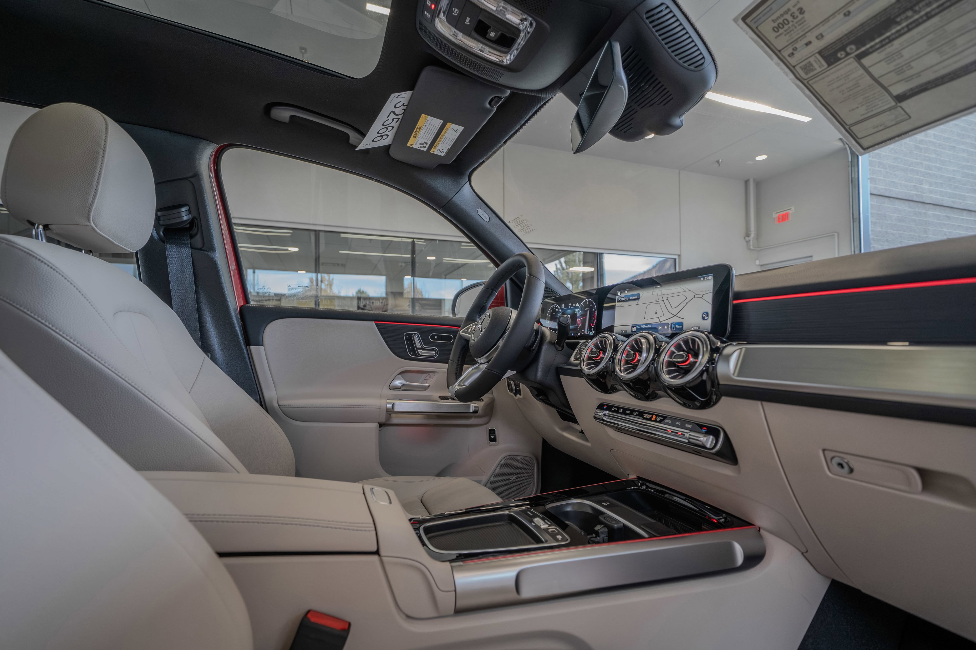 Certified 2026 Mercedes-Benz GLB 250 4MATIC image 17