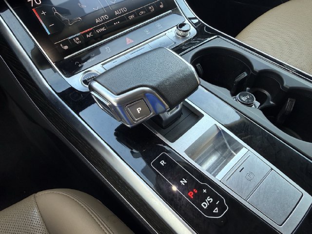 Used 2023 Audi Q7 3.0T Prestige w/ Prestige Package AWD/4WD image 20