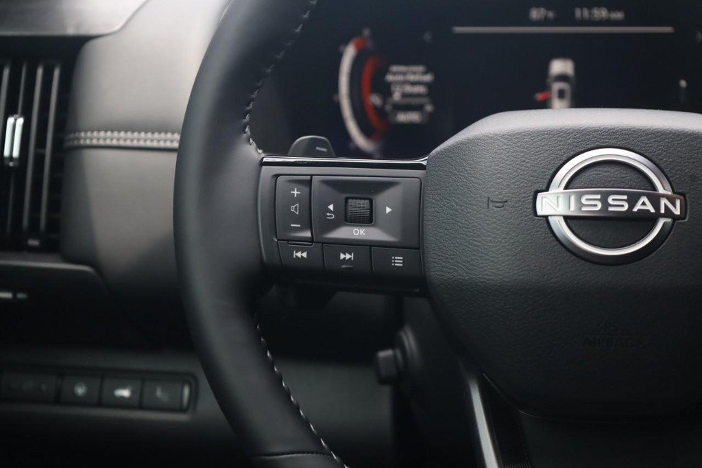 New 2026 Nissan Pathfinder Platinum AWD/4WD image 10