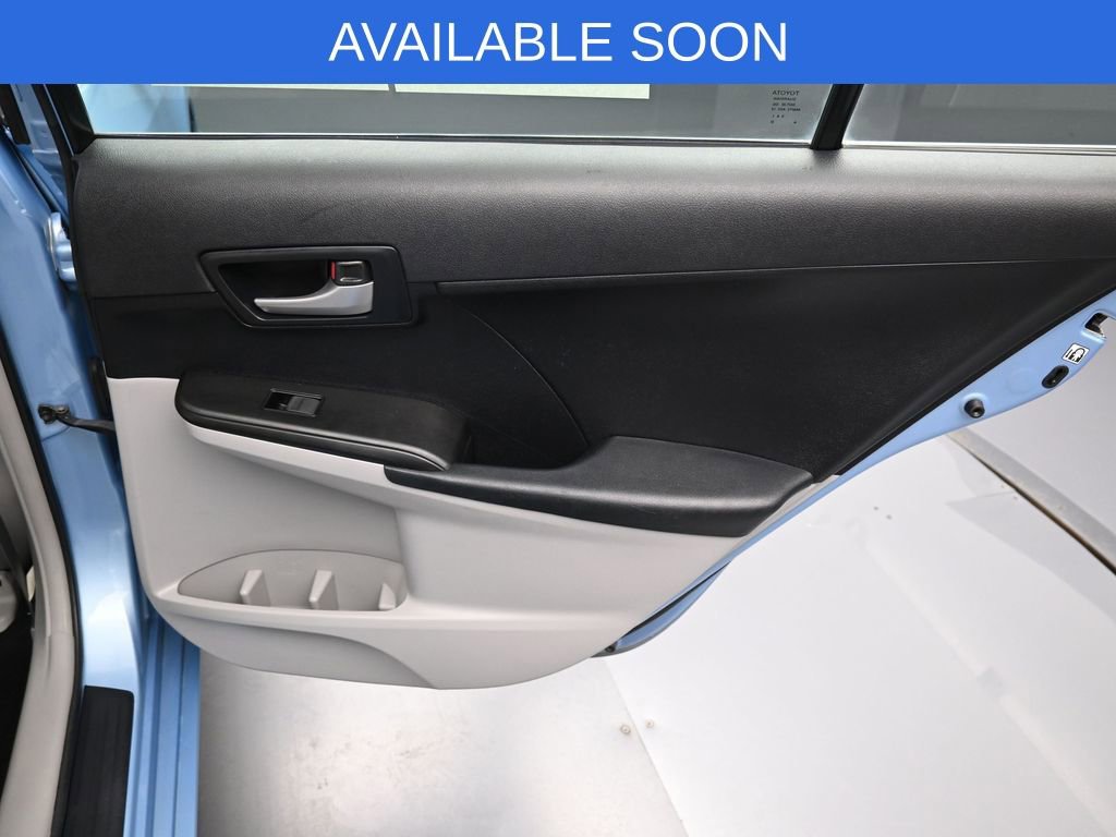 Used 2012 Toyota Camry LE FWD image 30
