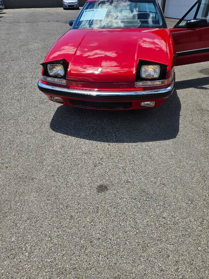 Used 1988 Buick Reatta Coupe FWD image 7