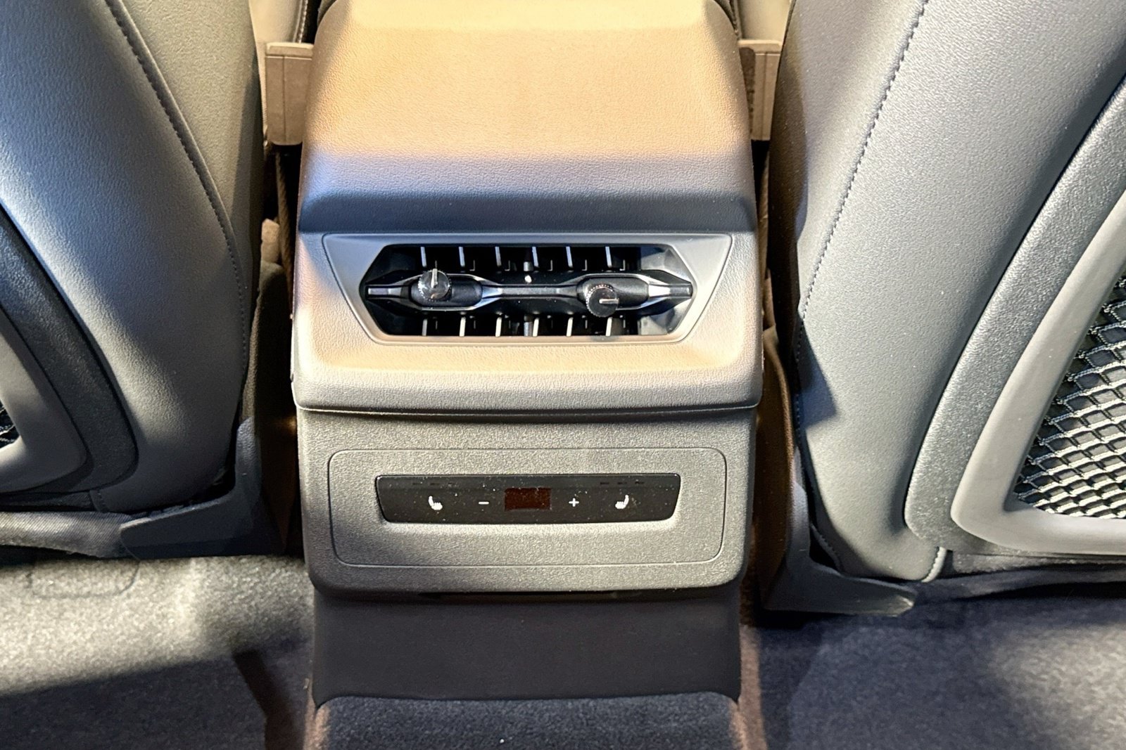 New 2027 Audi Q6 e-tron Premium Plus AWD/4WD image 22
