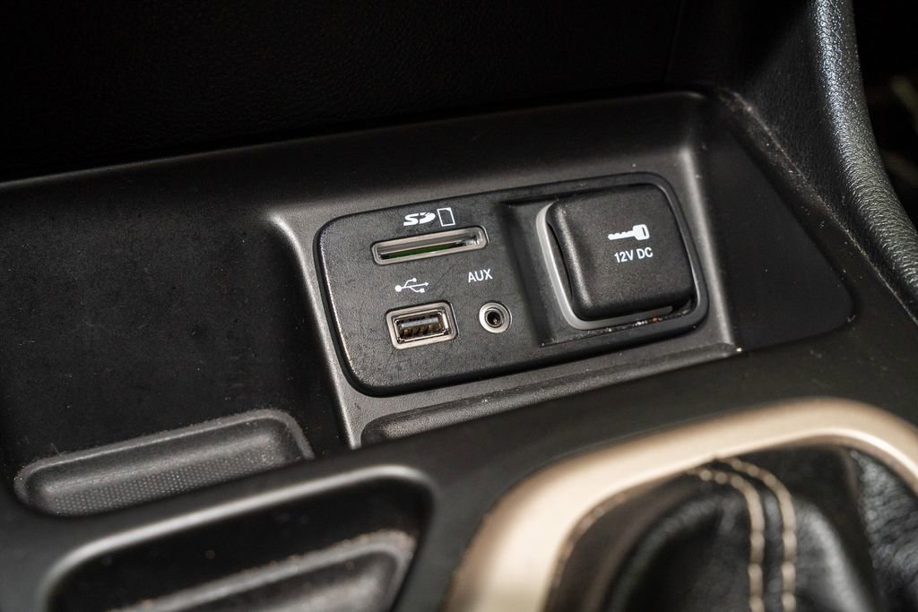 Used 2017 Jeep Cherokee Latitude image 14