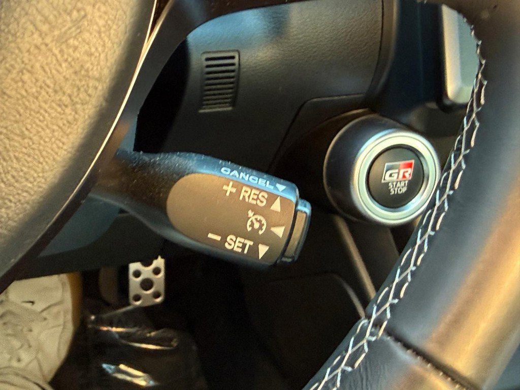 Certified 2022 Toyota GR86 Premium w/ ALL Weather Mat Package (TMS) image 18